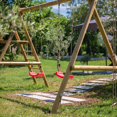 House Olive Grove With Pool And Garden Labin (Istria)