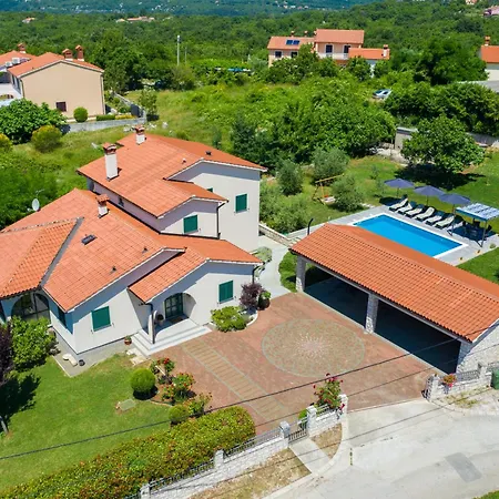 House Olive Grove With Pool And Garden Vakantiehuis *