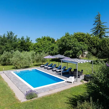 Vakantiehuis House Olive Grove With Pool And Garden *